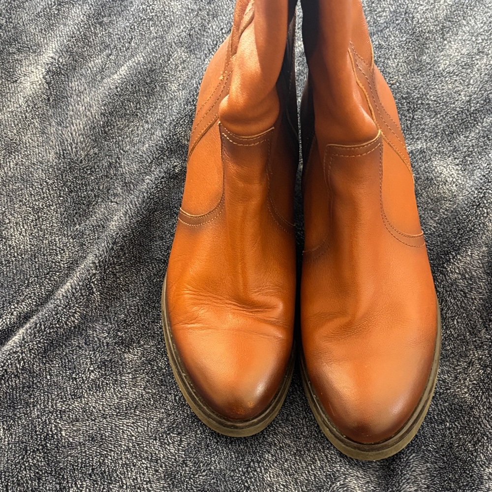 Women's Tall Tan Leather Heeled Boots - Picture 3 of 11